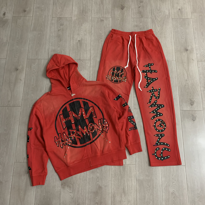 Embroidery Set - Setelan Hoodie dan Celana HARMONY dari