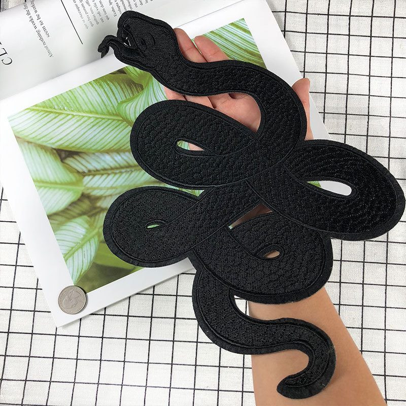 Embroidery Alpha - 1 Buah Patch Bordir Ular Hitam