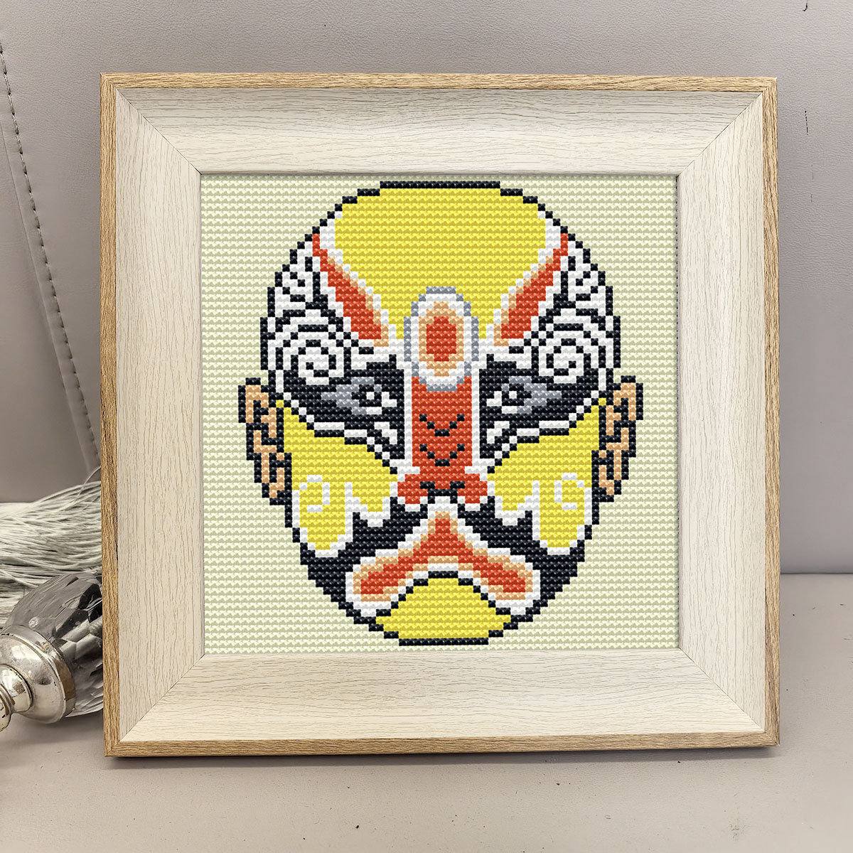 Embroidery Yellow - Kit Sulaman Silang Topeng Opera Peking