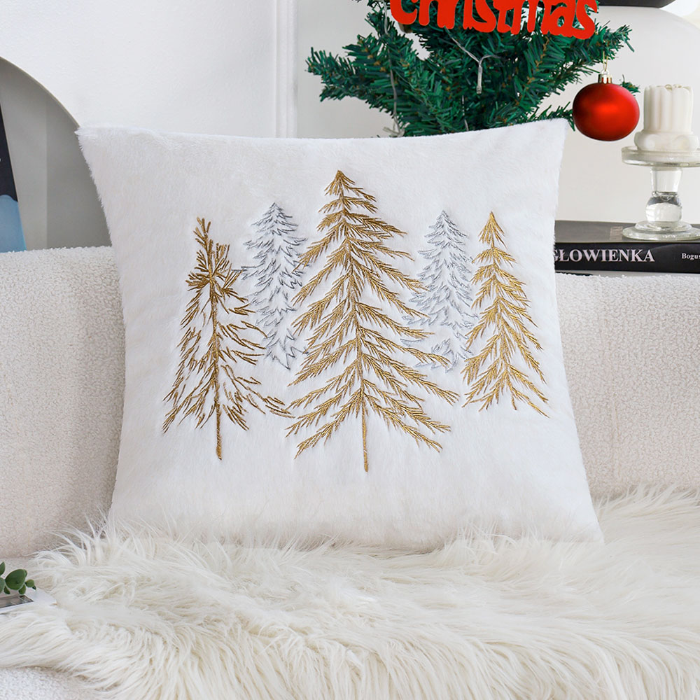 Embroidery Xmas Tree - Sarung Bantal Bulu Kelinci Imitasi Natal