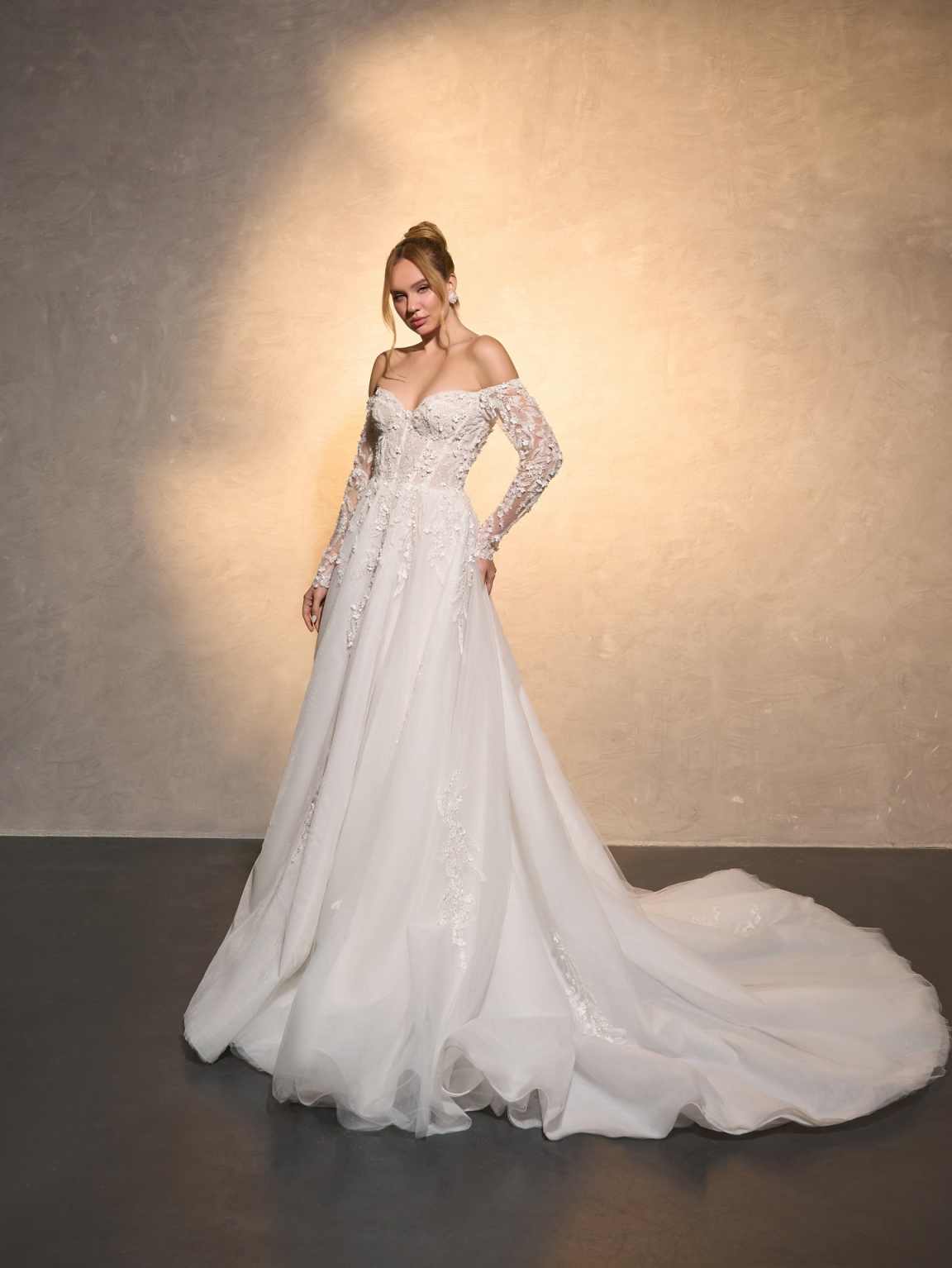 Gaun Pengantin Elegan Gaun Put - Embroidery Online Design ulasan dan harga