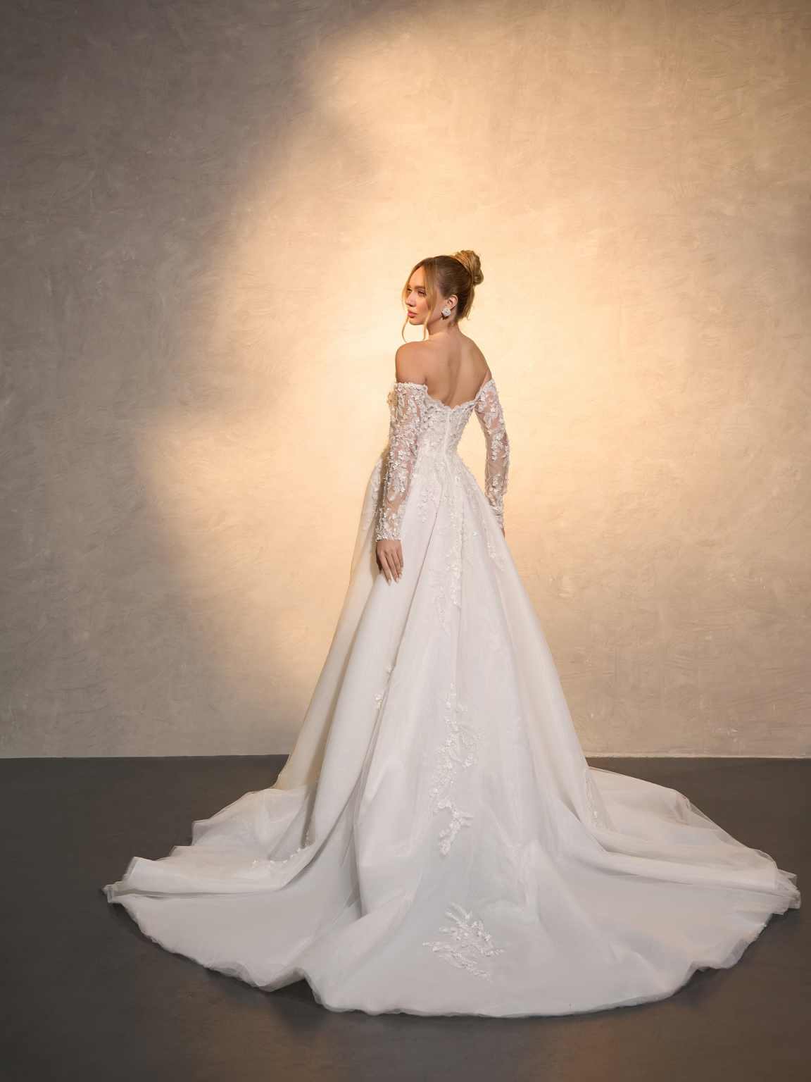 Gaun Pengantin Elegan Gaun Put - Embroidery Online Design ulasan dan harga