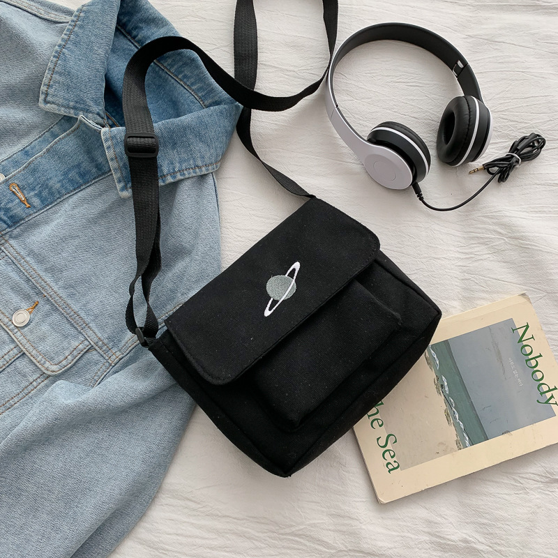 Tas kurir siswa kolase kasual  - Embroidery Font ulasan dan harga