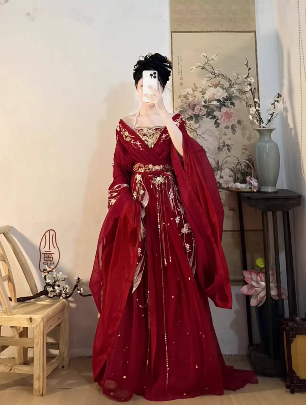 Hanfu Wanita Dinasti Utara Wei - Embroidery Red ulasan dan harga