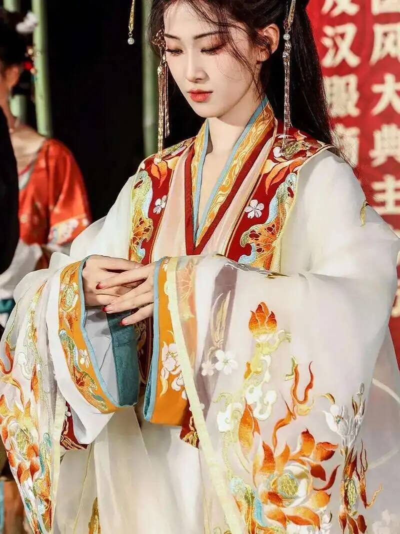Dinasti Ming Hanfu Bordir Kera - Embroidery Set ulasan dan harga
